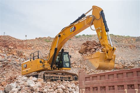 New Cat Hydraulic Excavator Equipment Id Holt Of Ca