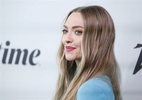 Amanda Seyfried Felt Pressure To Shoot Nude Scenes At 19