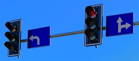 Do Traffic Lights Make Intersections Safer? | Raipher, P.C.