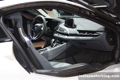 BMW i8 dashboard live