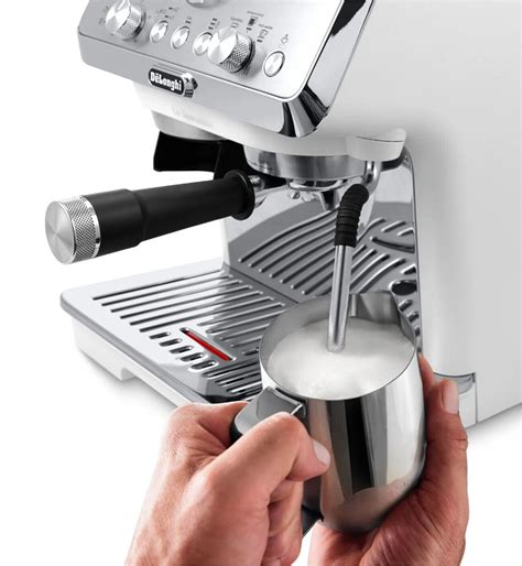 Delonghi EC 9155 W La Specialista Arte Espressomaschine Mahlwerk