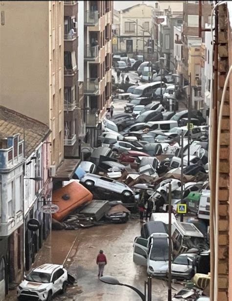 VIDEO FOTO Imagini apocaliptice din Valencia Inundațiile devastatoare