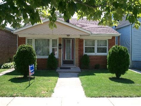 3611 W 63rd Pl Chicago Il 60629 Mls 08223703 Redfin