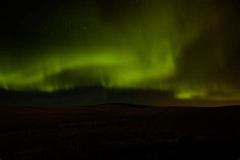 Northern Lights Over Calgary Dancing Aurora Borealis Put On Stunning