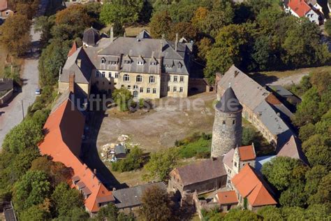 Luftaufnahme Hohenthurm Kirchengebäude Martin Luther Kirche in