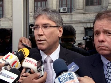 Ex Ministro Aprista Aurelio Pastor Se Entrego A La Justicia Purgara