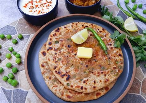 Matar Ka Paratha Recipe By Madhu Bindra Cookpad