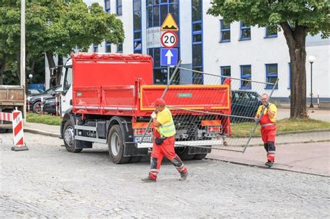 Ulica Na Warszawskiej Woli Do Remontu Zabytkowy Bruk Zniknie Pod