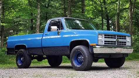 1987 Chevrolet V10 Custom Deluxe Fleetside 4×4 Pickup Vin