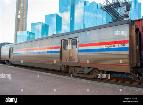 Amtrak Viewliner II Baggage Car # 61602 with phase III paint scheme in ...