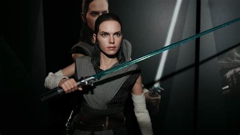 Hot Toys Review Rey Jedi Training Star Wars The Last Jedi Mms Future Of The Force