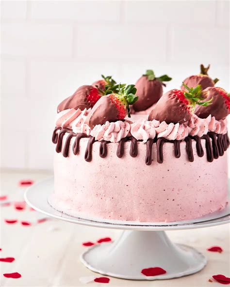 Chocolate Strawberry Cake