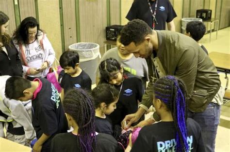 Evan Turner Visits Alder Elementary School Reynolds School District