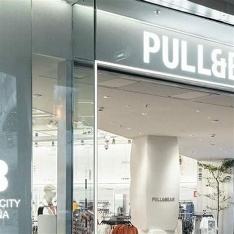 Inditex Revitalises Pull Bear With Contemporary New Logo And Brand Identity