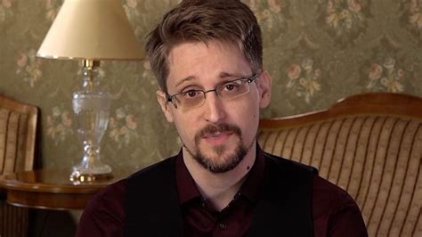 Edward Snowden Granted Russian Citizenship BBC News