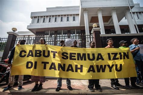 Foto Pejuang Lingkungan Hidup Suku Awyu Minta Intervensi Ptun Jakarta