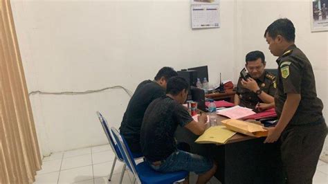 Gelapkan Sembako Senilai Rp 97 Juta Tersangka AW Terancam 4 Tahun