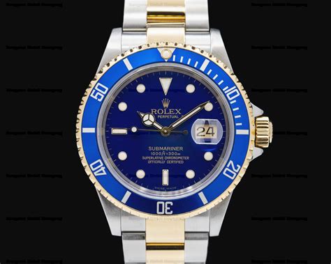 Rolex 16613 Submariner 16613 Blue Dial SS 18K BOX PAPERS 2005