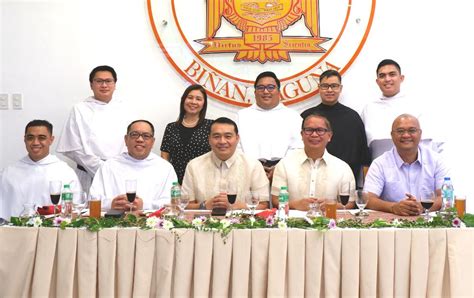 Colegio San Agustin-Biñan receives scholars from Biñan LGU