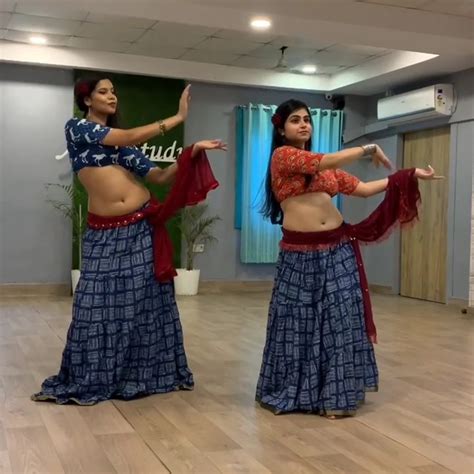 Desi Girl Belly Dance