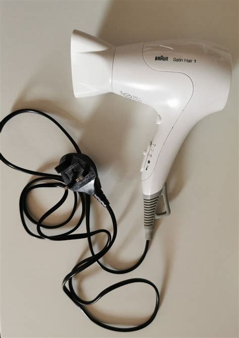 Braun hair dryer satin hair 1, Beauty & Personal Care, Hair on Carousell