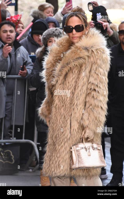 jennifer looez net worth 2020