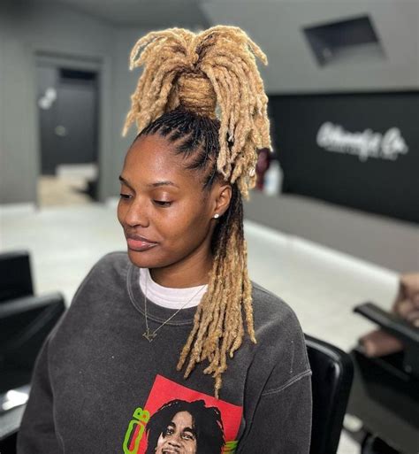 Pin By Anne E On Queens Locd And Loaded Locs Hairstyles Dreadlock