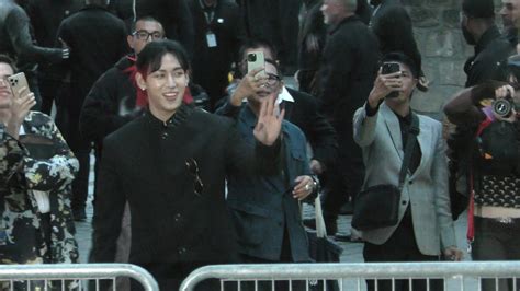 BamBam GOT7 뱀뱀 Louis Vuitton Menswear SS25 fashion show in Paris