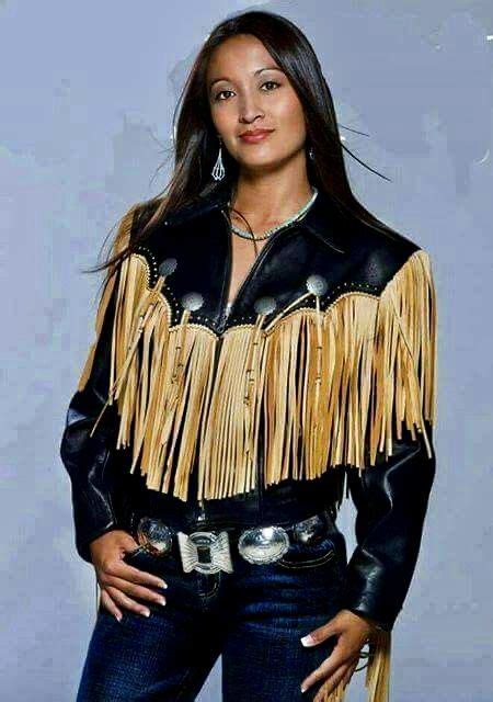 Pin By Pimp On Indigenous Beauties In Native American Fashion