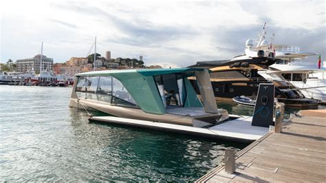 BMW ‘The Icon’ is the world’s first all-glass flying yacht