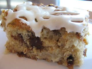 Les douceurs de genny GÂTEAU AUX POMMES ET DATTES