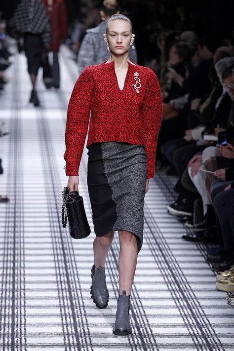 Balenciaga Ready To Wear Fashion Show, Collection Fall Winter 2015 ...