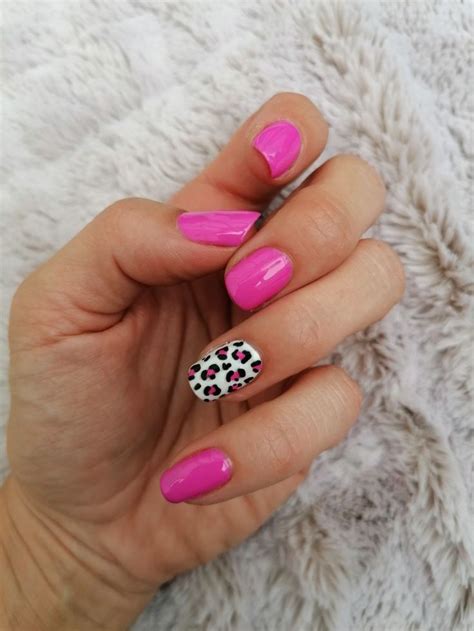 Hot Pink And Leopard Print Nails Leopard Print Nails Pink Leopard