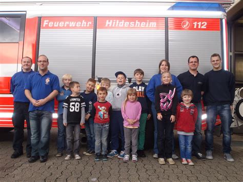 Kinderfeuerwehr In Hildesheim Bei Berufsfeuerwehr Zu Besuch Laatzen