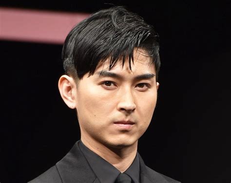 松田翔太「標高3003mからのスキー」に伯母女優も興奮 ファン「カッコ良すぎ」「雪山似合う」芸能デイリースポーツ Online