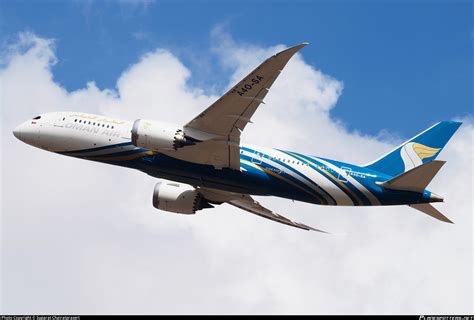 A O Sa Oman Air Boeing Dreamliner Photo By Suparat Chairatprasert