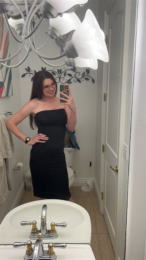 (+1) 279-297-4135 | Brooklyn Roberts | White Transsexual Escort | TSescorts