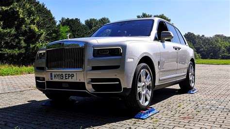 Rolls Royce Cullinan 4x4 Test Topspeedsk