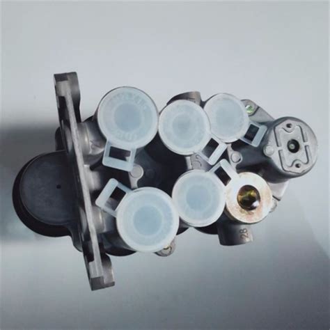 China Isuzu Brand Spare Parts Distribution Valve Suppliers