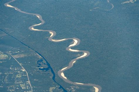 Meandering river and point bars, Louisiana – Geology Pics