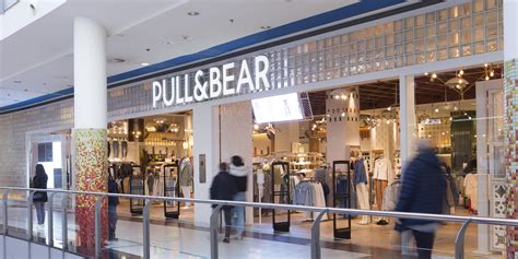 Pullandbear Tiendas Centro Comercial El Boulevard