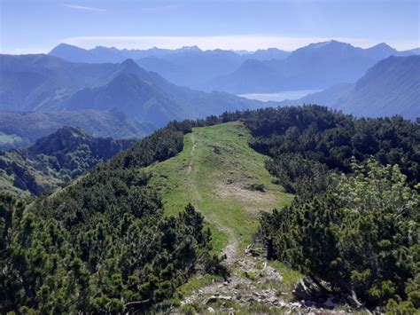 In Discesa Dalla Cima Di Fojorina Verso Il Torrione Il Hikr Org