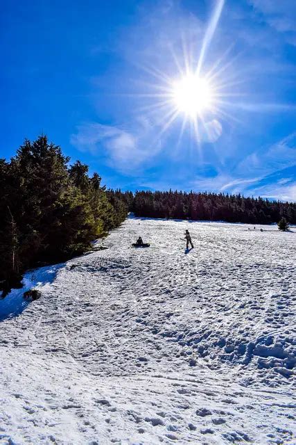 Choosing The Right Boots For Snowshoeing A Comprehensive Guide