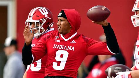 Washington Names Michael Penix Starting Qb Indiana Transfer To Lead