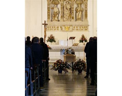 Strage Suviana Sinagra Folla In Chiesa Per Omaggio A Franchina