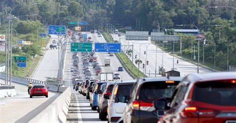 Jualan kereta dijangka lebih perlahan tahun depan | Berita Harian