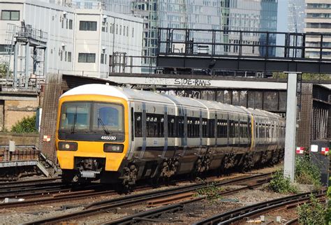 A Southeastern Class 465 Networker Unit Approaches Water Flickr