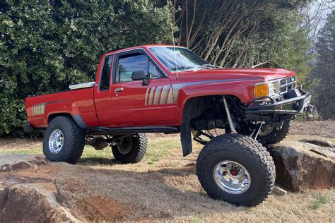 Modified 1988 Toyota Pickup Xtracab SR5 4×4 5-Speed for sale on BaT ...