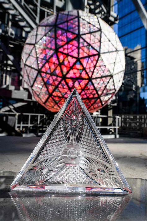 New Waterford Crystal Triangles Used On Times Square Ball