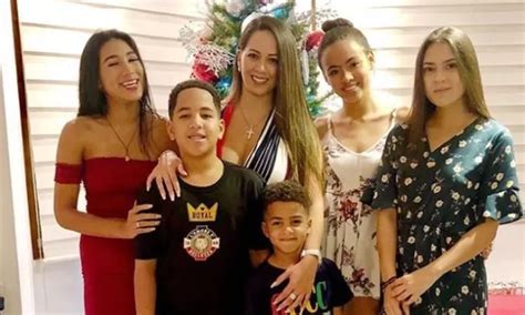 Melissa Klug Posa Junto A Sus Cinco Hijos Y Enternece A Fans Con Mensaje